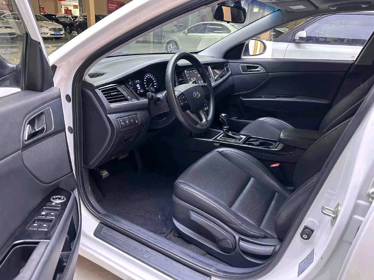 2017 Hyundai Mistra 1.8L 143HP L4 6AT,autocango,china used car exporter,china ev exporter,chinese used car exporter,chinese used ev exporter