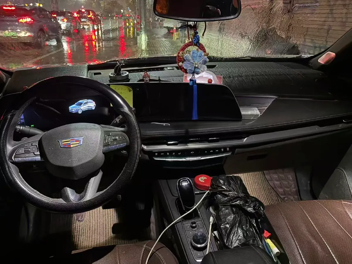 2023 Cadillac XT4 2.0T 237HP L4 9AT,autocango,china used car exporter,china ev exporter,chinese used car exporter,chinese used ev exporter