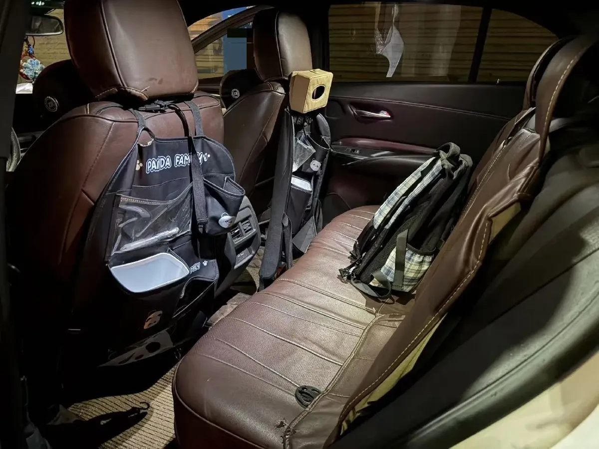 2023 Cadillac XT4 2.0T 237HP L4 9AT,autocango,china used car exporter,china ev exporter,chinese used car exporter,chinese used ev exporter