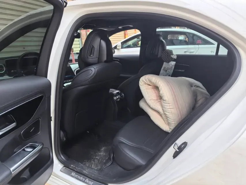 2024 Mercedes-Benz C Class 1.5T 204HP L4 9AT,autocango,china used car exporter,china ev exporter,chinese used car exporter,chinese used ev exporter