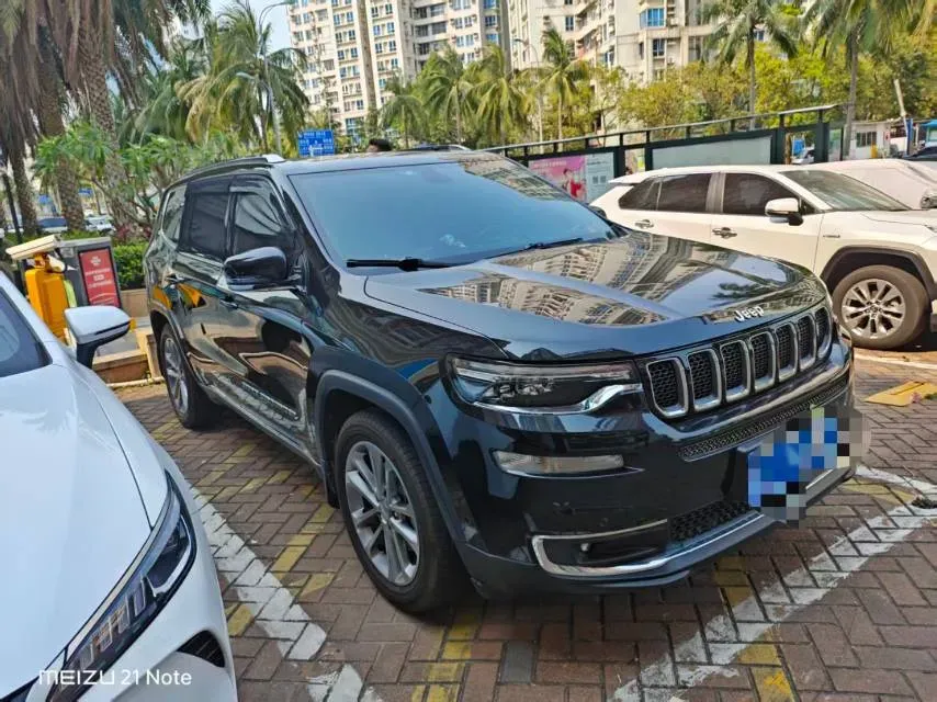 2018 Jeep Grand Commander 2.0T 265HP L4 9AT,autocango,china used car exporter,china ev exporter,chinese used car exporter,chinese used ev exporter