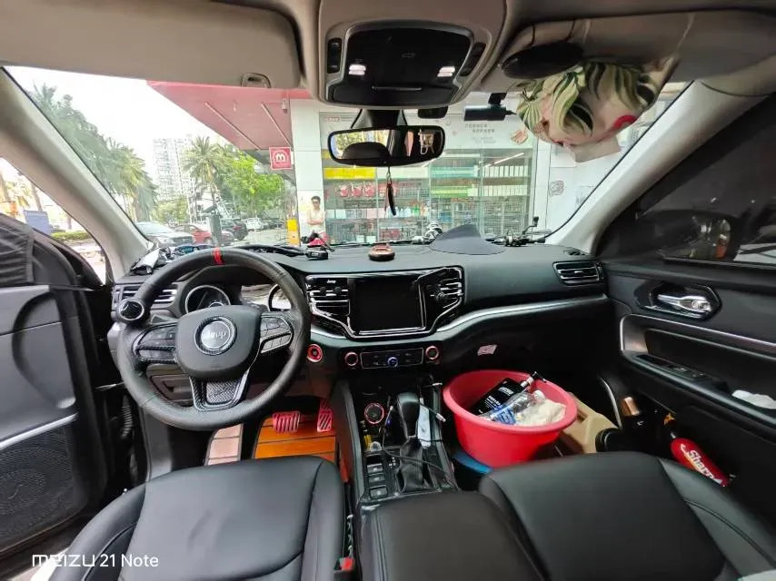 2018 Jeep Grand Commander 2.0T 265HP L4 9AT,autocango,china used car exporter,china ev exporter,chinese used car exporter,chinese used ev exporter