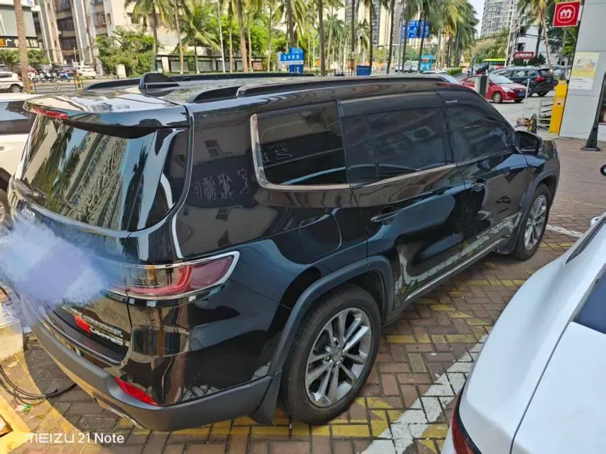 2018 Jeep Grand Commander 2.0T 265HP L4 9AT,autocango,china used car exporter,china ev exporter,chinese used car exporter,chinese used ev exporter