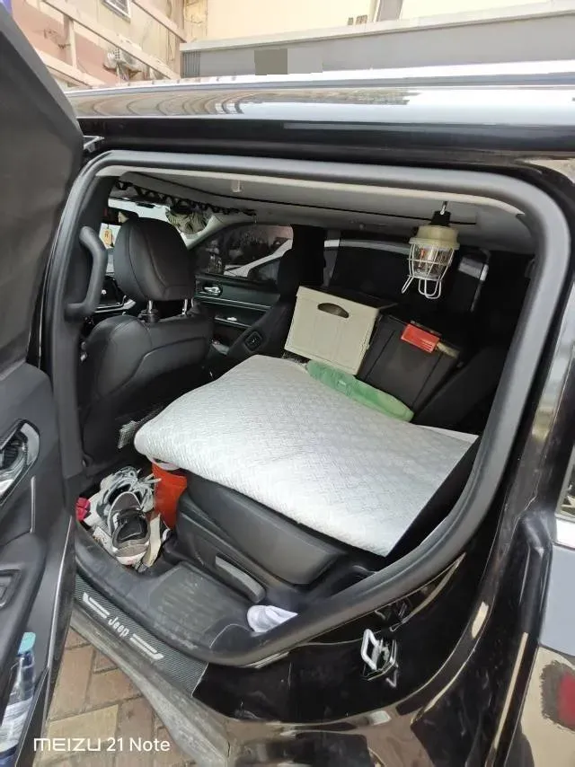 2018 Jeep Grand Commander 2.0T 265HP L4 9AT,autocango,china used car exporter,china ev exporter,chinese used car exporter,chinese used ev exporter