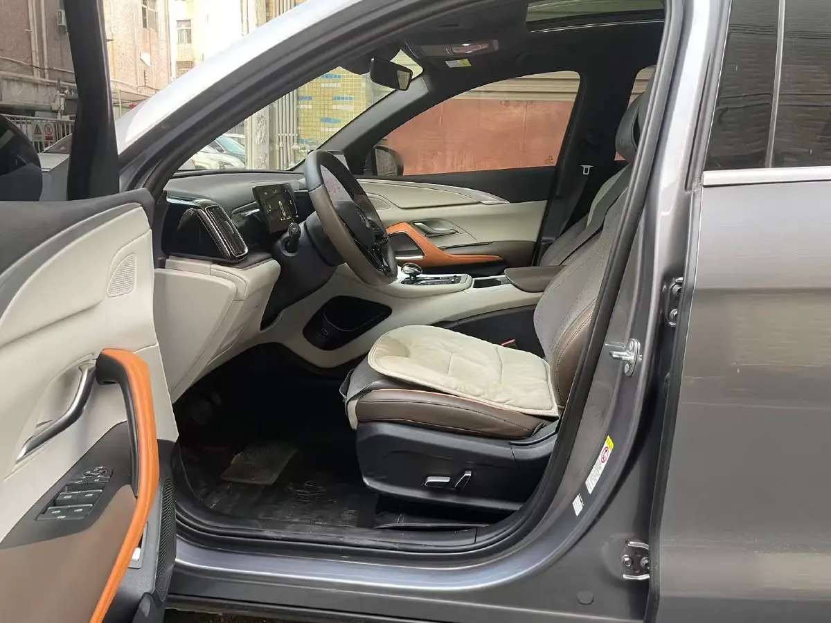 2022 Geely JiaJi 1.5T 177HP L3 7DCT PHEV 15.5KWH,autocango,china used car exporter,china ev exporter,chinese used car exporter,chinese used ev exporter