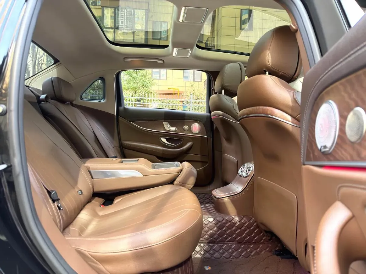 2022 Mercedes-Benz E Class 2.0T 258HP L4 9AT,autocango,china used car exporter,china ev exporter,chinese used car exporter,chinese used ev exporter