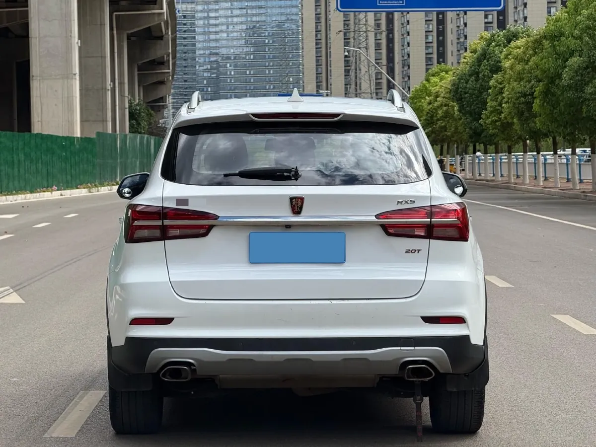 2020 Roewe i6 1.5T 169HP L4 7DCT,autocango,china used car exporter,china ev exporter,chinese used car exporter,chinese used ev exporter