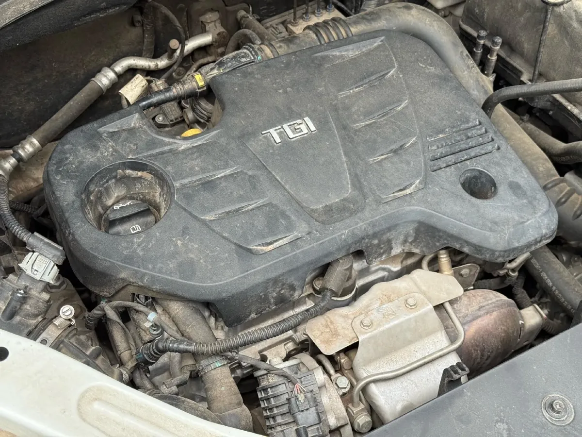 2020 Roewe i6 1.5T 169HP L4 7DCT,autocango,china used car exporter,china ev exporter,chinese used car exporter,chinese used ev exporter