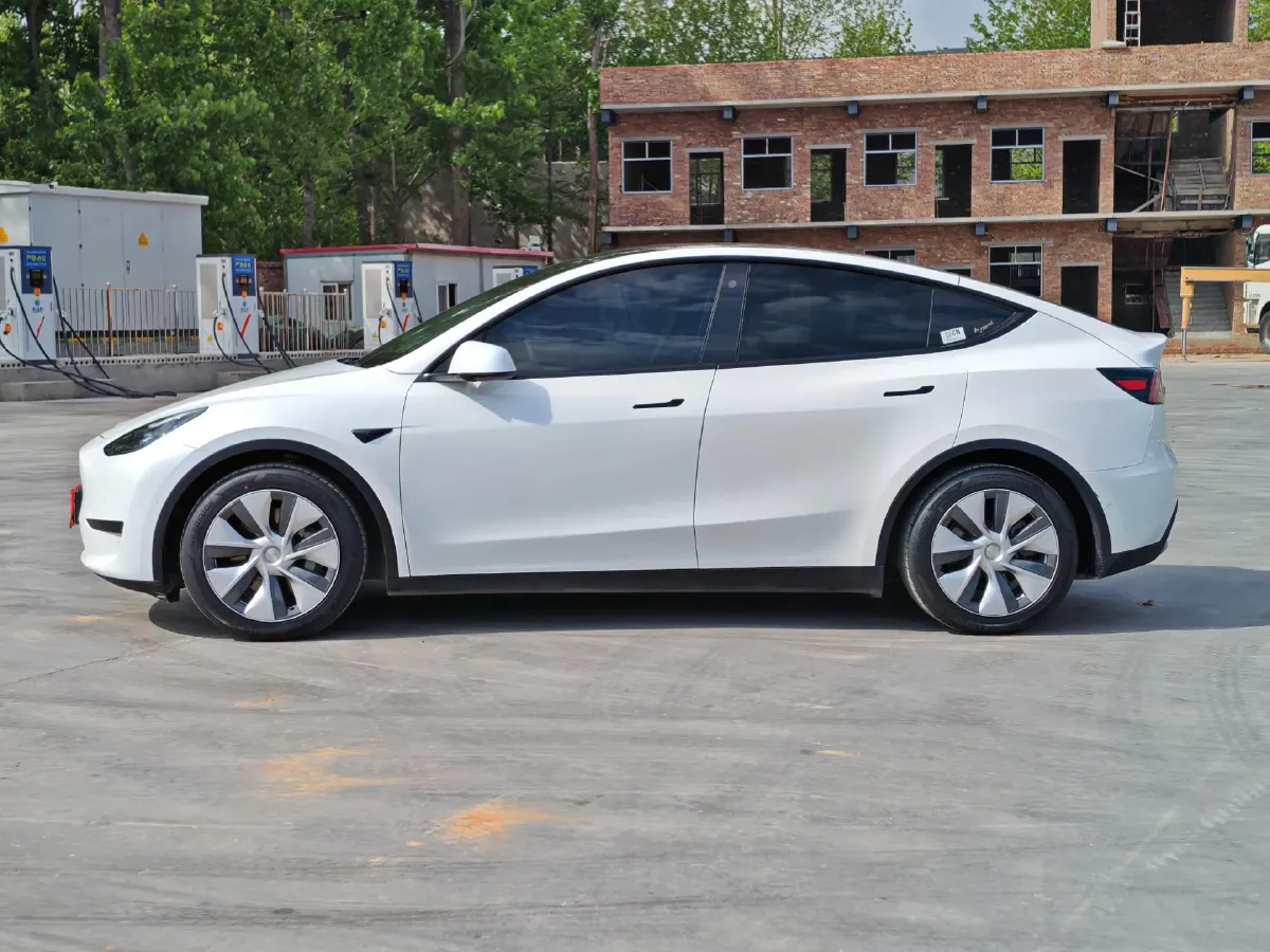 2022 Tesla Model Y BEV 60KWH,autocango,china used car exporter,china ev exporter,chinese used car exporter,chinese used ev exporter
