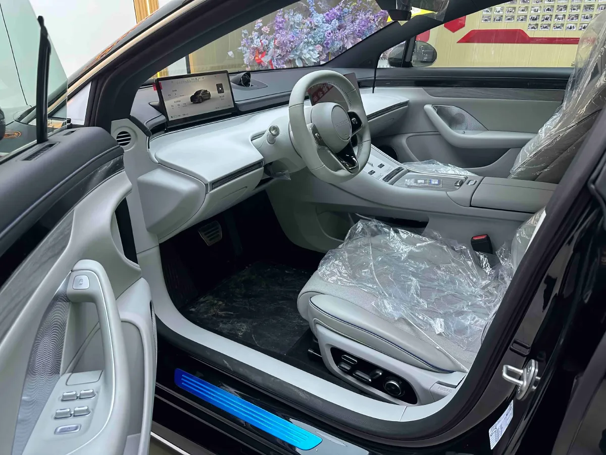 2024 Luxeed S7 BEV 62KWH,autocango,china used car exporter,china ev exporter,chinese used car exporter,chinese used ev exporter