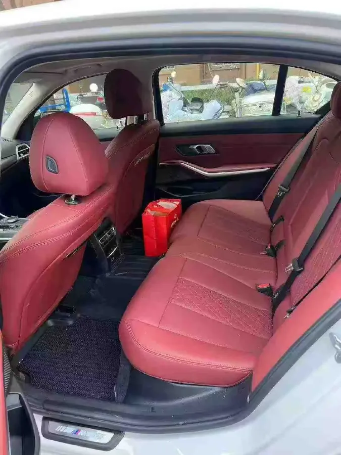 2024 BMW 3 Series 2.0T 184HP L4 8AT,autocango,china used car exporter,china ev exporter,chinese used car exporter,chinese used ev exporter