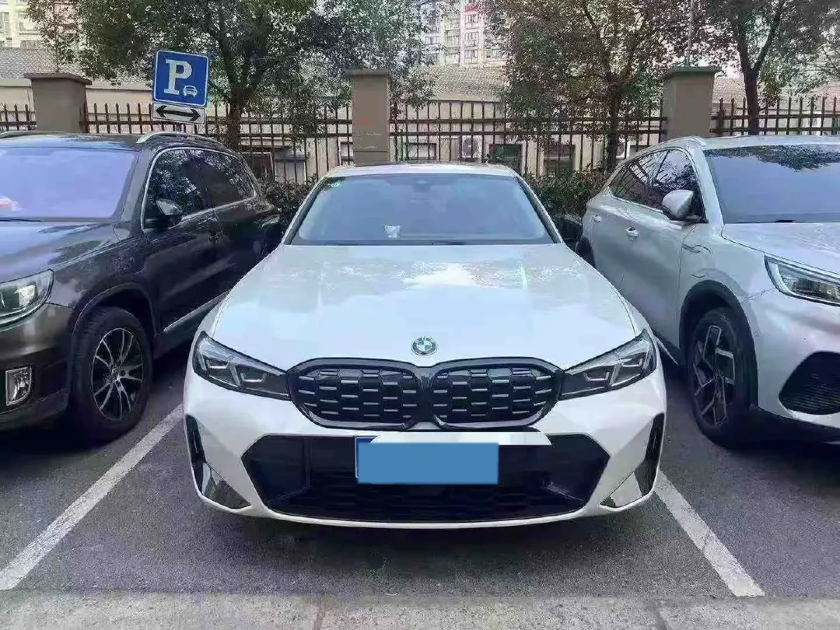 2024 BMW 3 Series 2.0T 184HP L4 8AT,autocango,china used car exporter,china ev exporter,chinese used car exporter,chinese used ev exporter