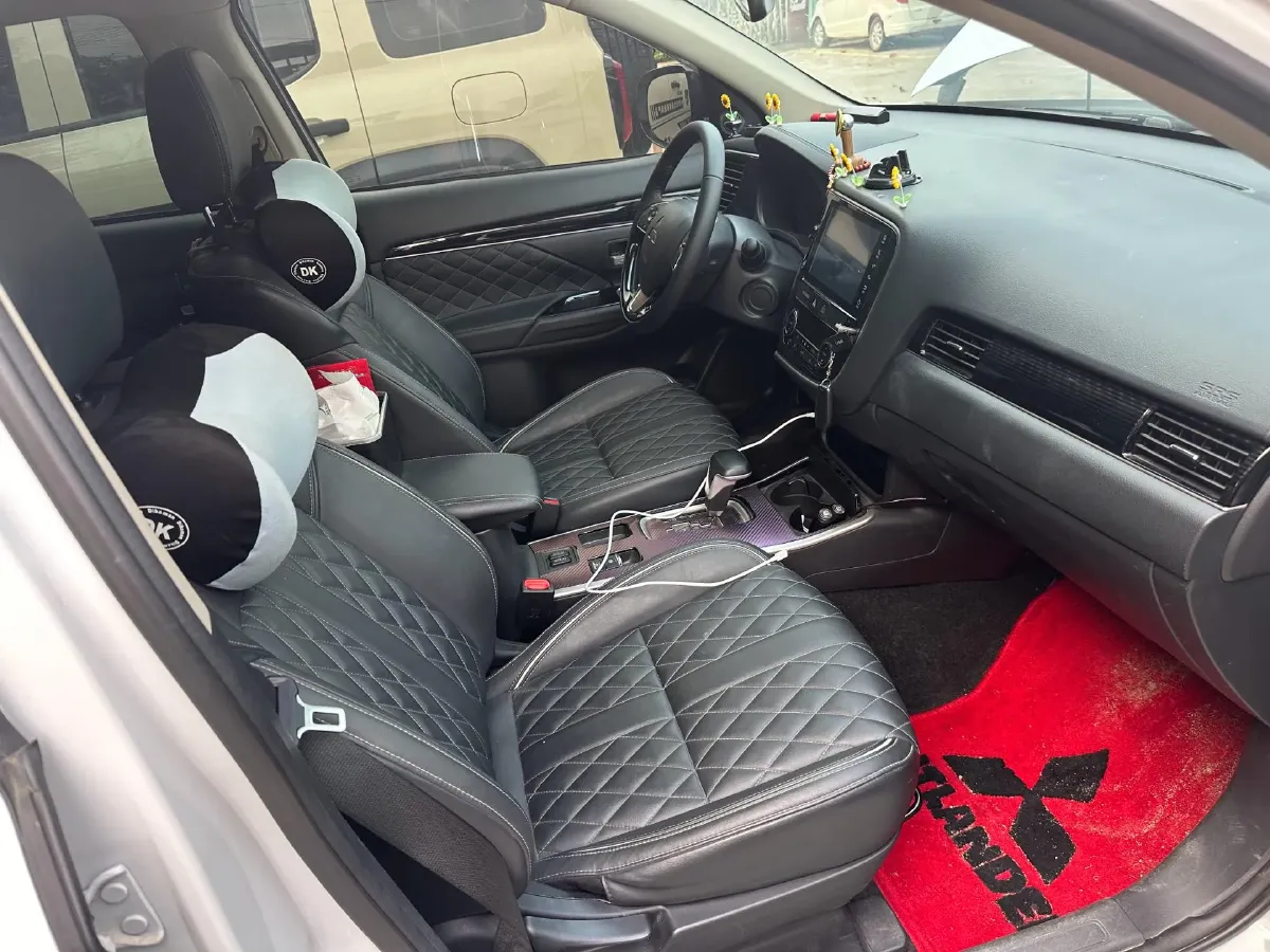 2021 Mitsubishi Outlander 2.0L 166HP L4 CVT,autocango,china used car exporter,china ev exporter,chinese used car exporter,chinese used ev exporter