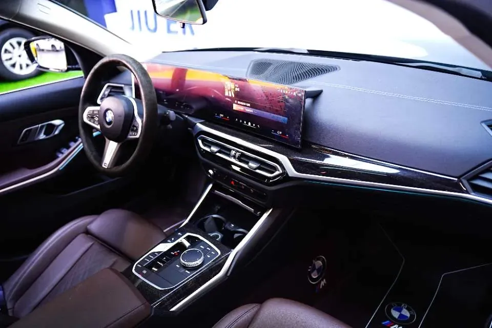 2024 BMW 3 Series 2.0T 184HP L4 8AT,autocango,china used car exporter,china ev exporter,chinese used car exporter,chinese used ev exporter