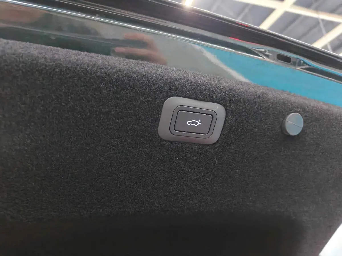 2025 Geely Galaxy Starshine 8 1.5T 163HP L4 3DHT PHEV 27.69KWH,autocango,china used car exporter,china ev exporter,chinese used car exporter,chinese used ev exporter