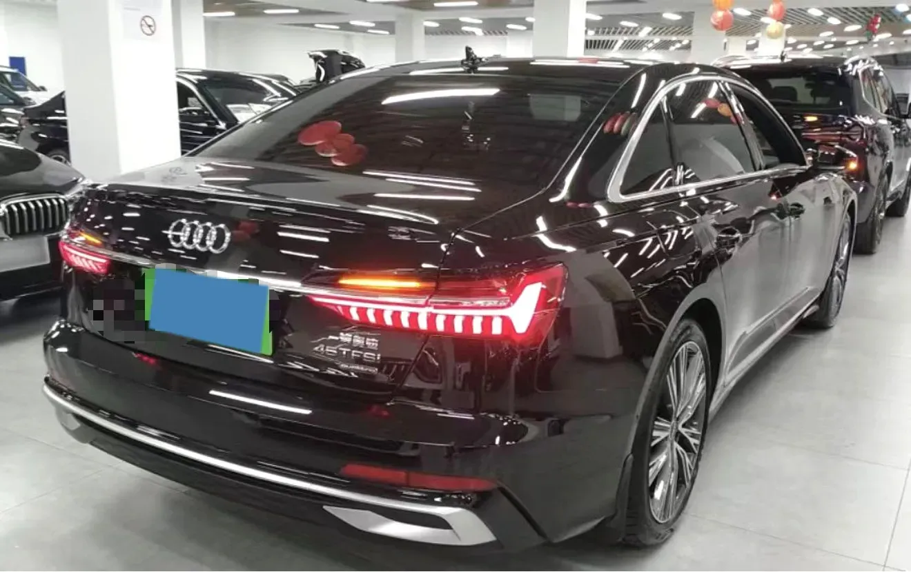 2024 Audi A6L 2.0T 245HP L4 7DCT,autocango,china used car exporter,china ev exporter,chinese used car exporter,chinese used ev exporter