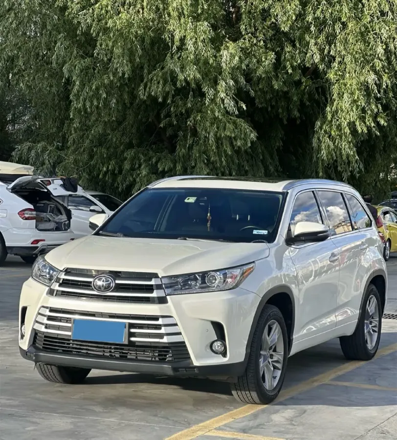 2021 Toyota Highlander 2.0T 220HP L4 6AT,autocango,china used car exporter,china ev exporter,chinese used car exporter,chinese used ev exporter