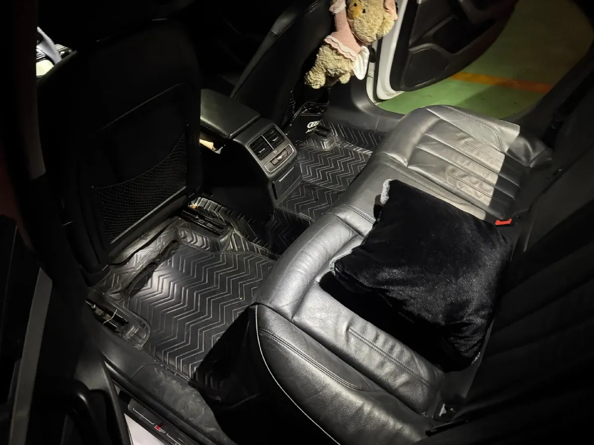 2019 Audi A4L 2.0T 190HP L4 7DCT,autocango,china used car exporter,china ev exporter,chinese used car exporter,chinese used ev exporter