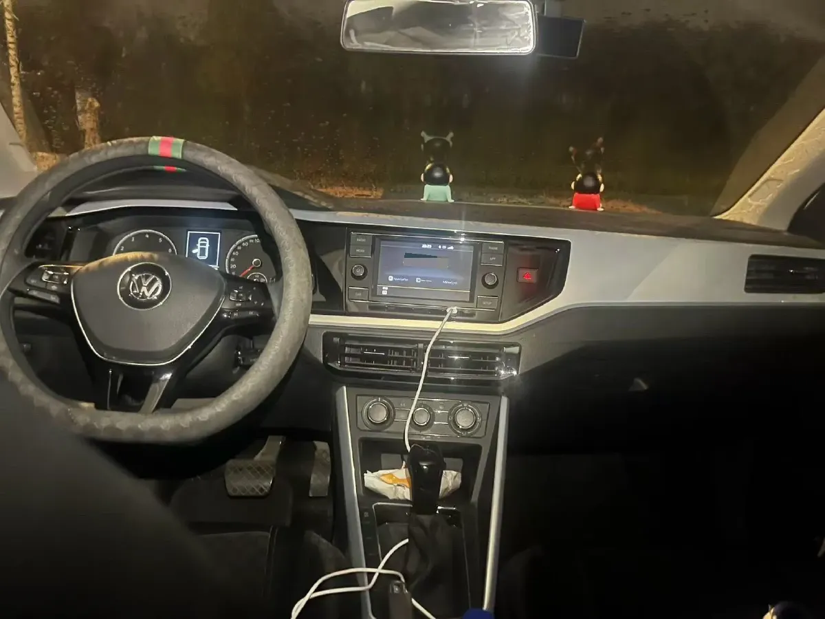 2019 Volkswagen Polo 1.5L 113HP L4 6AT,autocango,china used car exporter,china ev exporter,chinese used car exporter,chinese used ev exporter