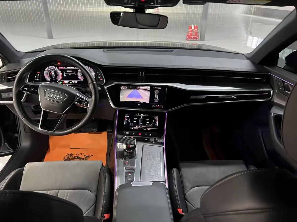 2021 Audi A6L 2.0T 190HP L4 7DCT,autocango,china used car exporter,china ev exporter,chinese used car exporter,chinese used ev exporter