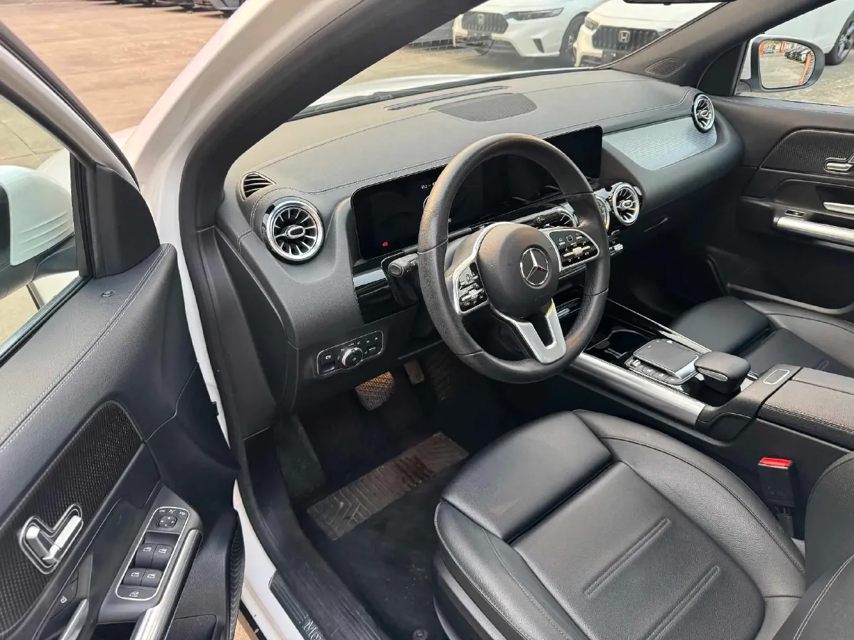 2020 Mercedes-Benz GLA Class 1.3T 163HP L4 7DCT,autocango,china used car exporter,china ev exporter,chinese used car exporter,chinese used ev exporter
