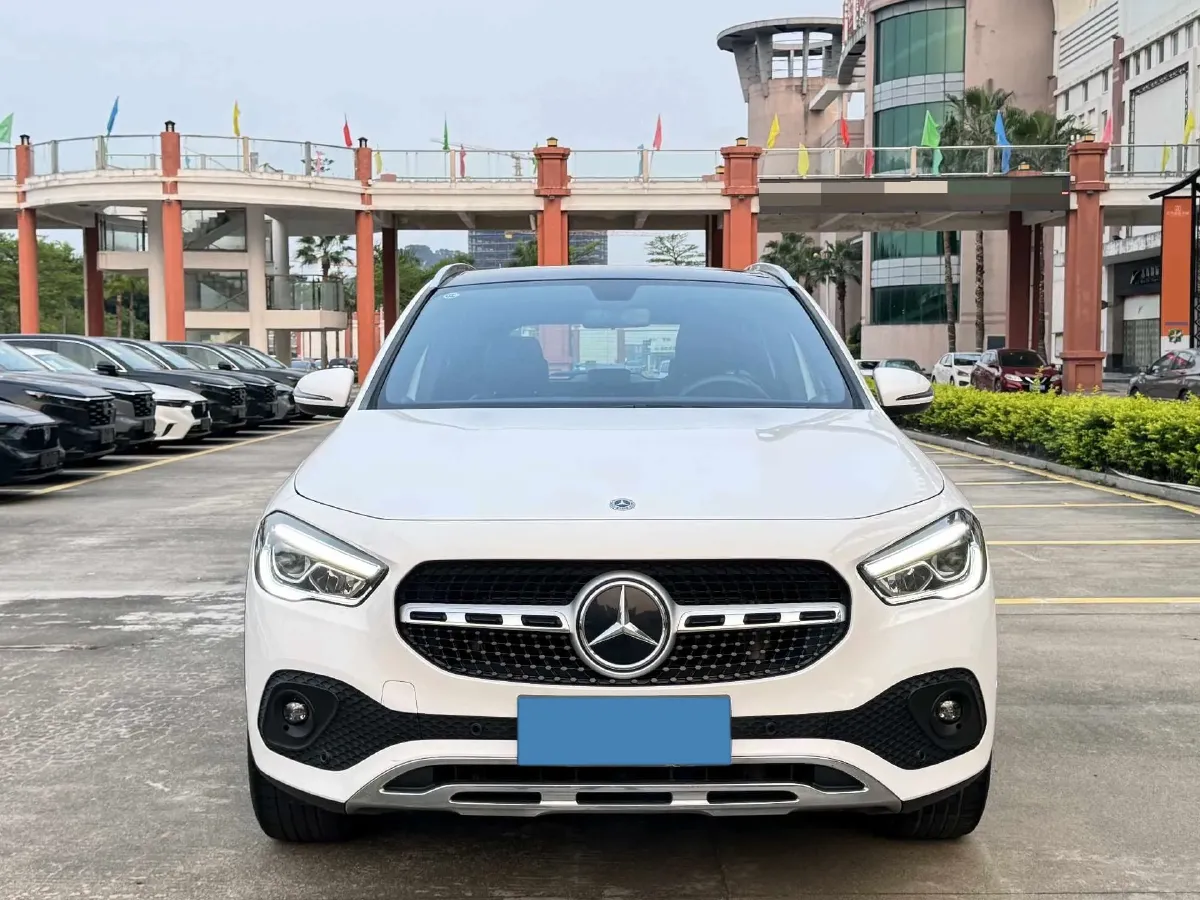 2020 Mercedes-Benz GLA Class 1.3T 163HP L4 7DCT,autocango,china used car exporter,china ev exporter,chinese used car exporter,chinese used ev exporter