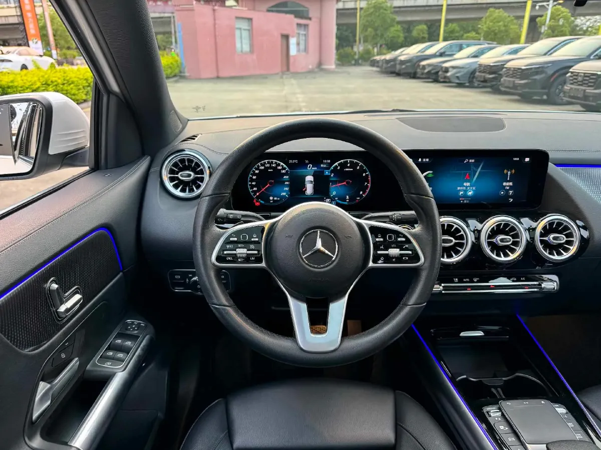 2020 Mercedes-Benz GLA Class 1.3T 163HP L4 7DCT,autocango,china used car exporter,china ev exporter,chinese used car exporter,chinese used ev exporter