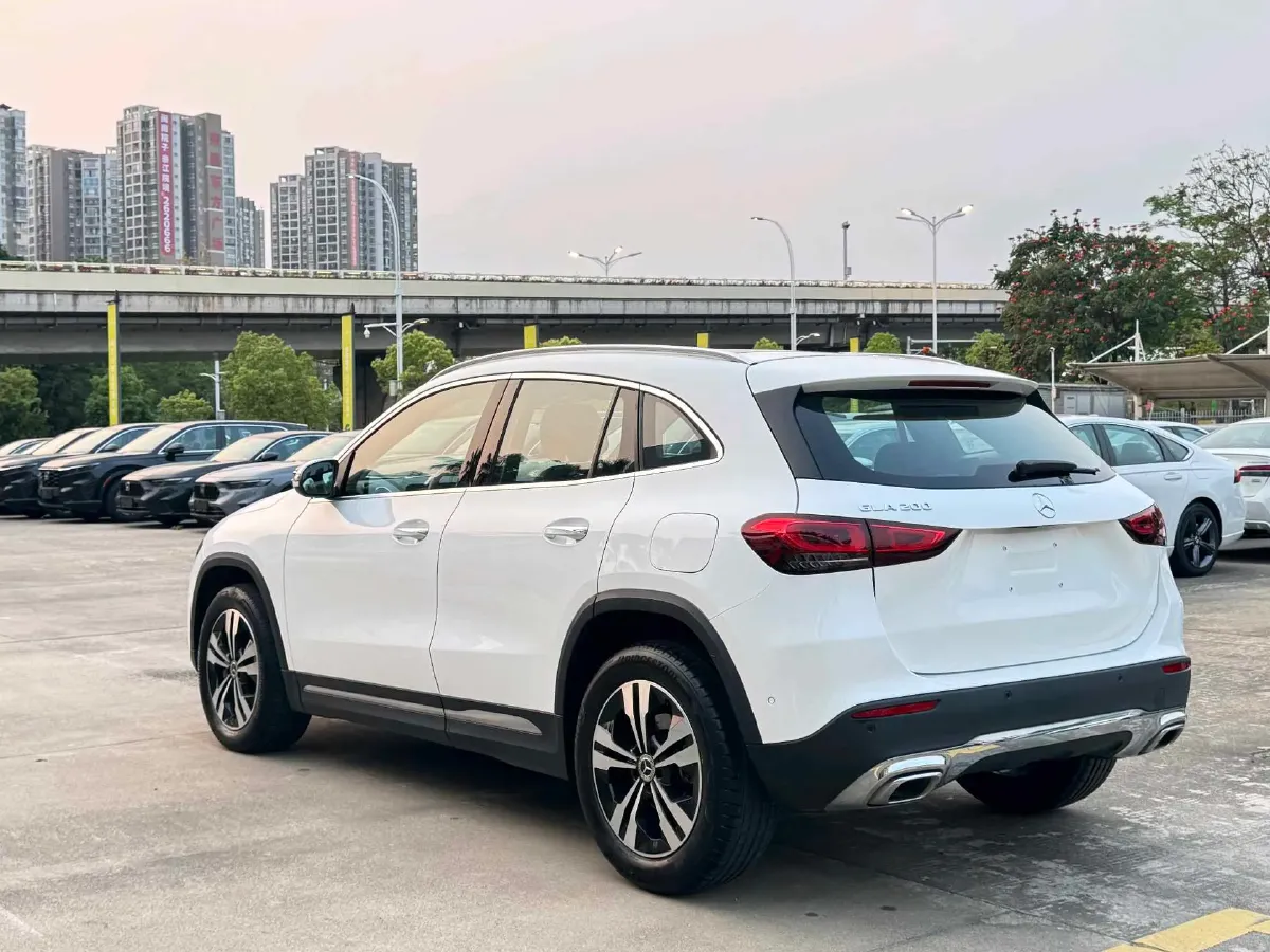 2020 Mercedes-Benz GLA Class 1.3T 163HP L4 7DCT,autocango,china used car exporter,china ev exporter,chinese used car exporter,chinese used ev exporter