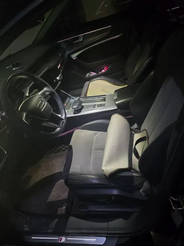 2020 Audi A6L 2.0T 252HP L4 7DCT PHEV 14.1KWH,autocango,china used car exporter,china ev exporter,chinese used car exporter,chinese used ev exporter