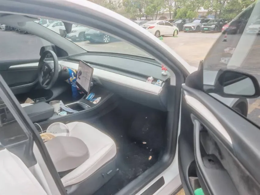 2021 MINI COUNTRYMAN 1.5T 136HP L3 8AT,autocango,china used car exporter,china ev exporter,chinese used car exporter,chinese used ev exporter