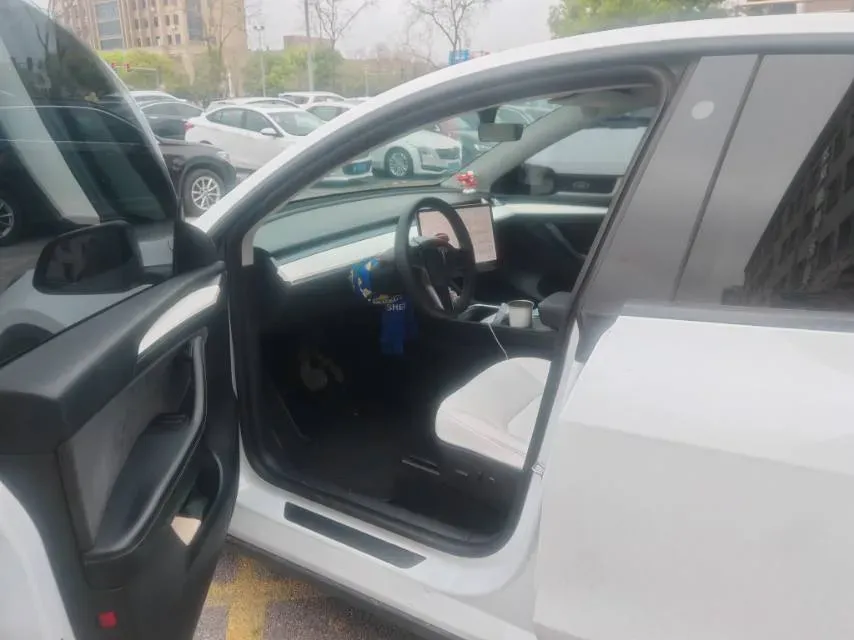 2021 MINI COUNTRYMAN 1.5T 136HP L3 8AT,autocango,china used car exporter,china ev exporter,chinese used car exporter,chinese used ev exporter