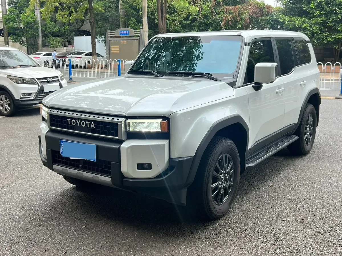 2024 Toyota Land Cruiser Prado 2.4T 282HP L4 8AT Hybrid,autocango,china used car exporter,china ev exporter,chinese used car exporter,chinese used ev exporter