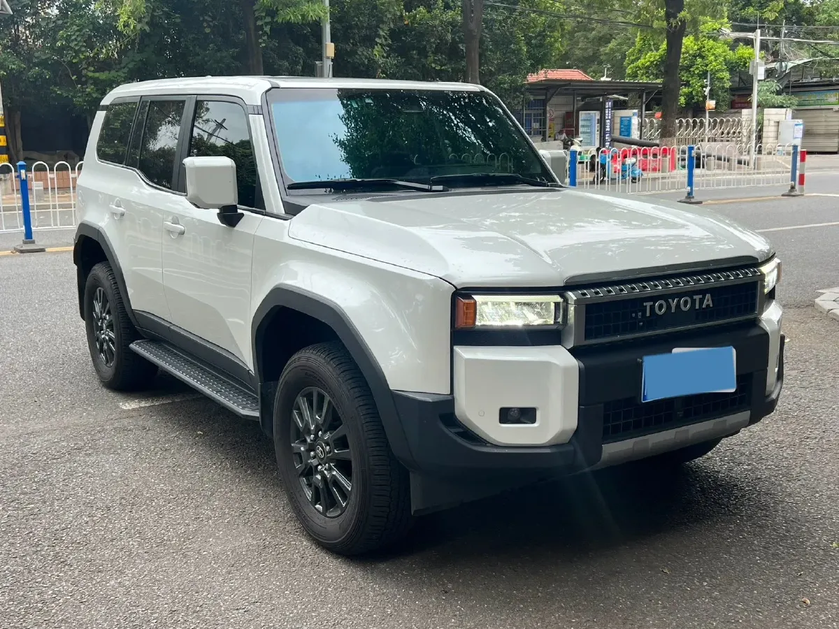 2024 Toyota Land Cruiser Prado 2.4T 282HP L4 8AT Hybrid,autocango,china used car exporter,china ev exporter,chinese used car exporter,chinese used ev exporter