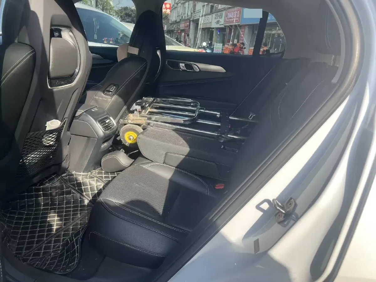 2019 Beijing BJ40 2.0T 218HP L4 6AT,autocango,china used car exporter,china ev exporter,chinese used car exporter,chinese used ev exporter