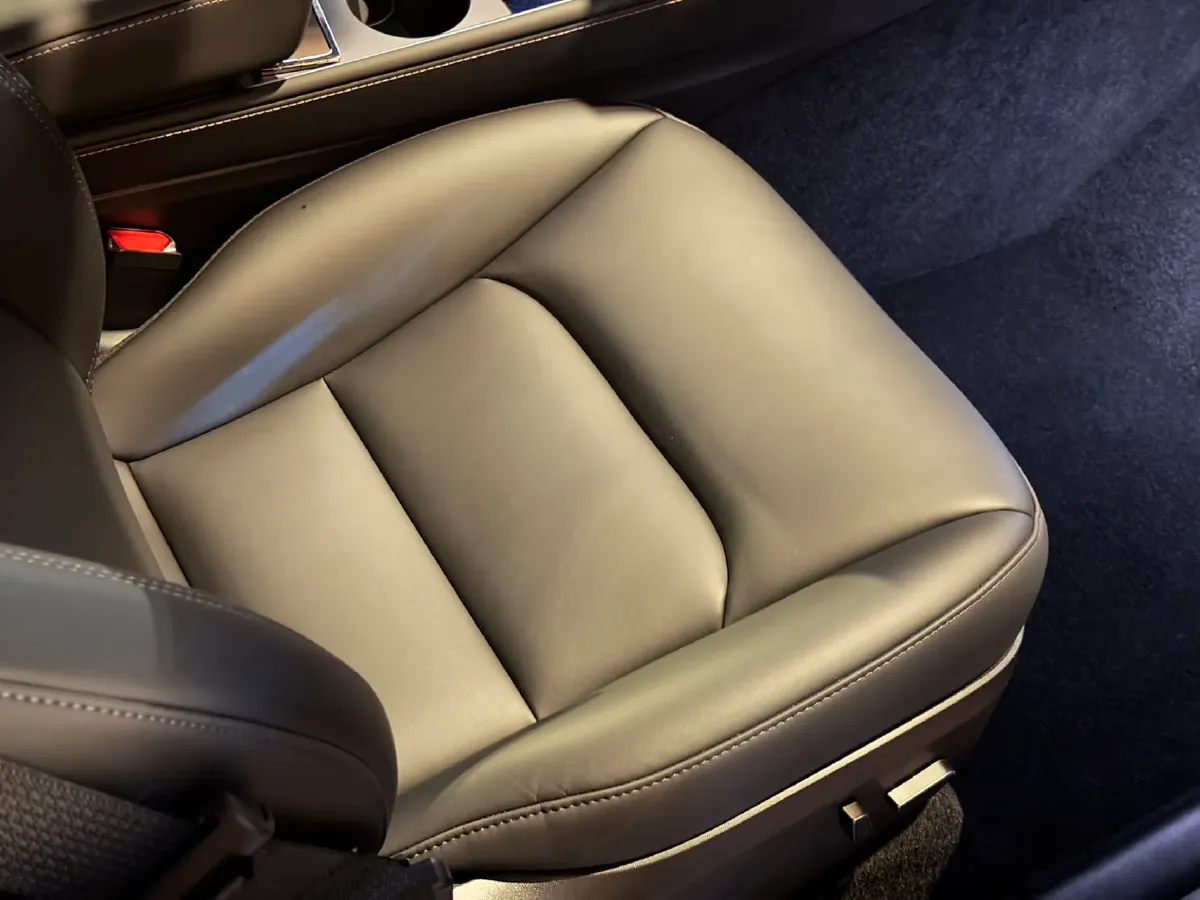 2024 Iveco OuSheng BEV 77.28KWH,autocango,china used car exporter,china ev exporter,chinese used car exporter,chinese used ev exporter