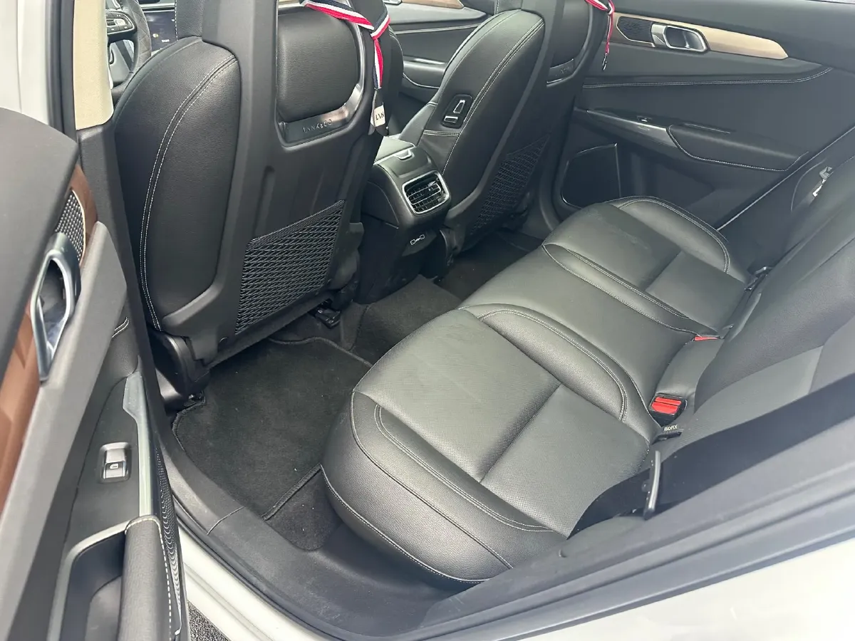 2019 LYNK&CO 01 2.0T 190HP L4 6AT,autocango,china used car exporter,china ev exporter,chinese used car exporter,chinese used ev exporter