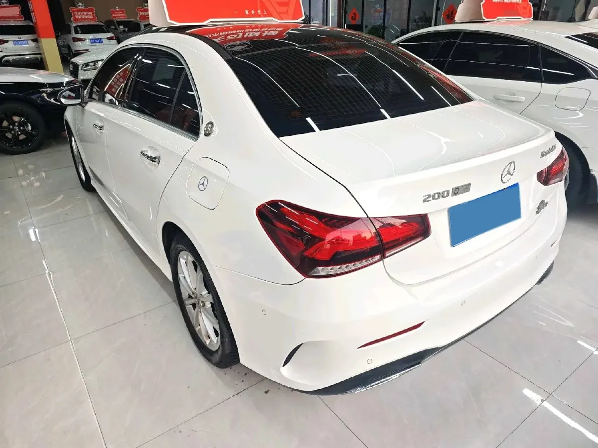 2021 Mercedes-Benz A Class 1.3T 163HP L4 7DCT,autocango,china used car exporter,china ev exporter,chinese used car exporter,chinese used ev exporter