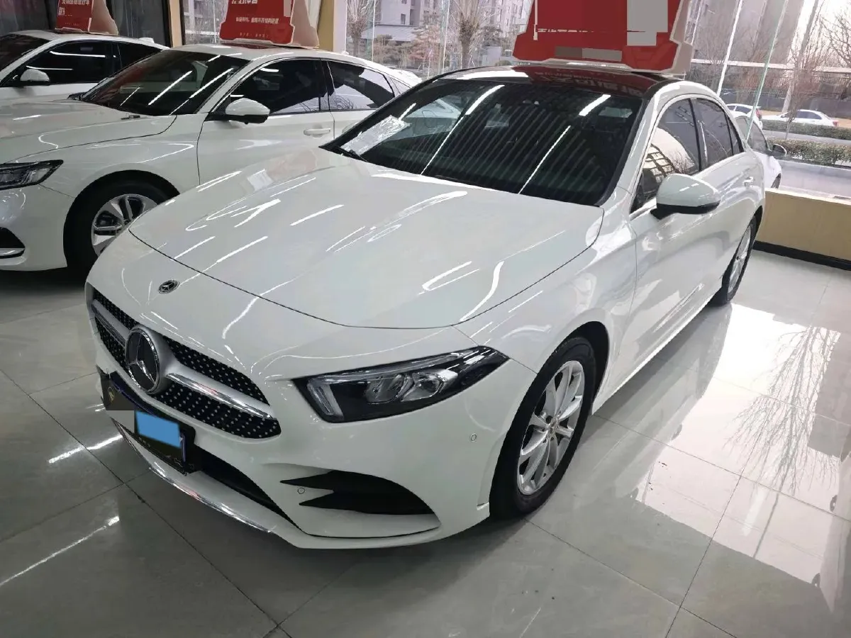 2021 Mercedes-Benz A Class 1.3T 163HP L4 7DCT,autocango,china used car exporter,china ev exporter,chinese used car exporter,chinese used ev exporter