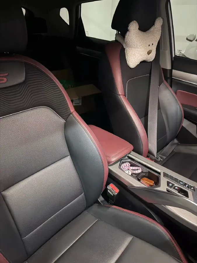 2021 Geely Coolray 1.4T 141HP L4 6DCT,autocango,china used car exporter,china ev exporter,chinese used car exporter,chinese used ev exporter