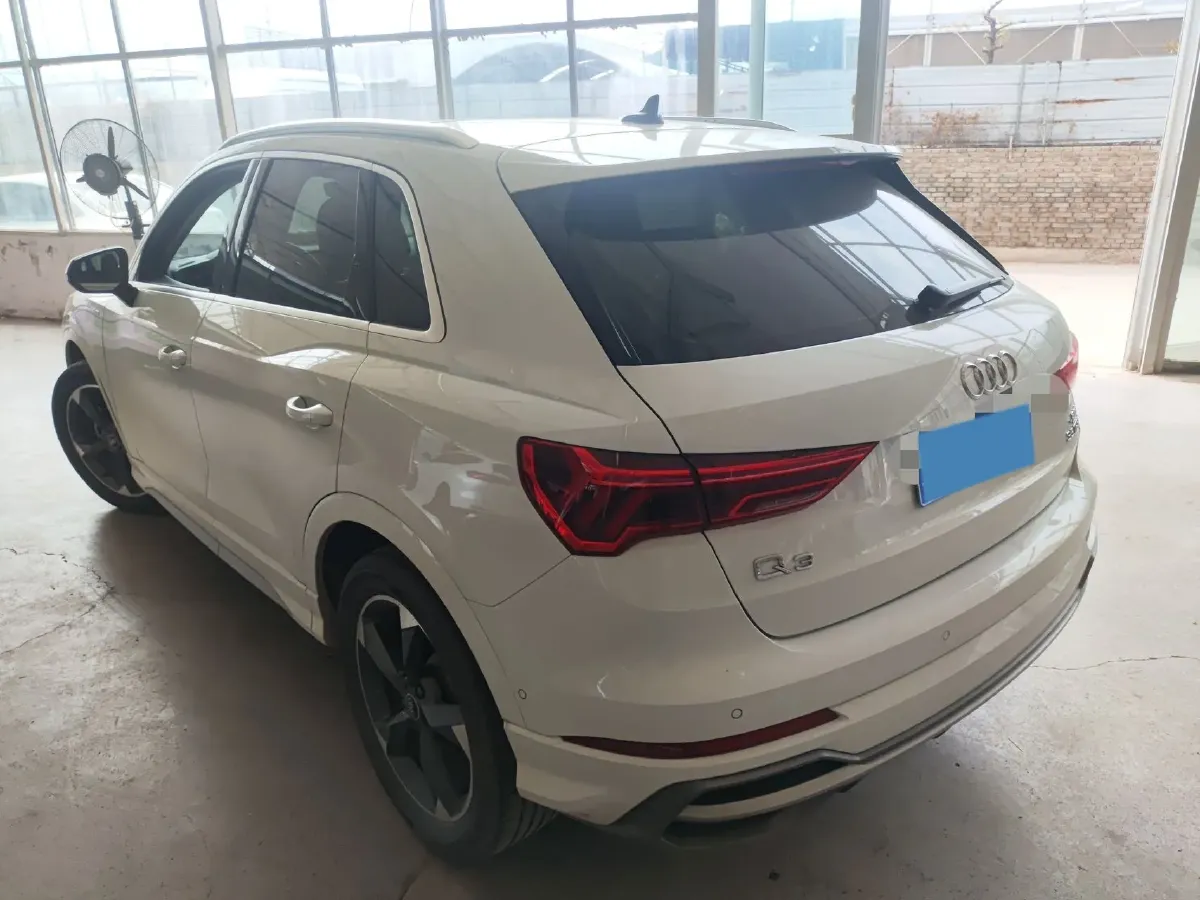 2022 Audi Q3 1.4T 150HP L4 7DCT,autocango,china used car exporter,china ev exporter,chinese used car exporter,chinese used ev exporter