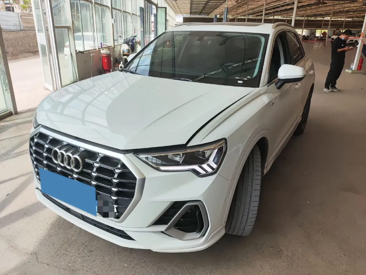 2022 Audi Q3 1.4T 150HP L4 7DCT,autocango,china used car exporter,china ev exporter,chinese used car exporter,chinese used ev exporter