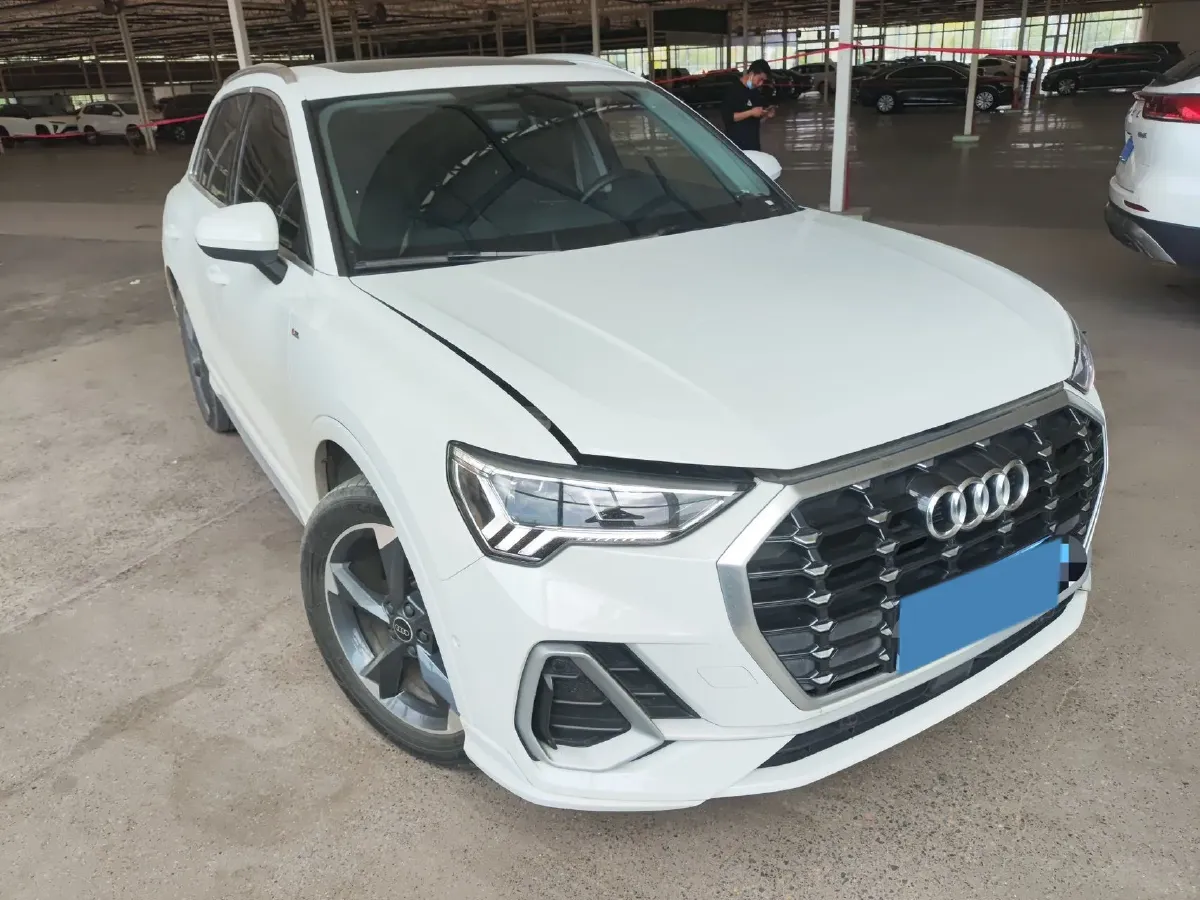 2022 Audi Q3 1.4T 150HP L4 7DCT,autocango,china used car exporter,china ev exporter,chinese used car exporter,chinese used ev exporter