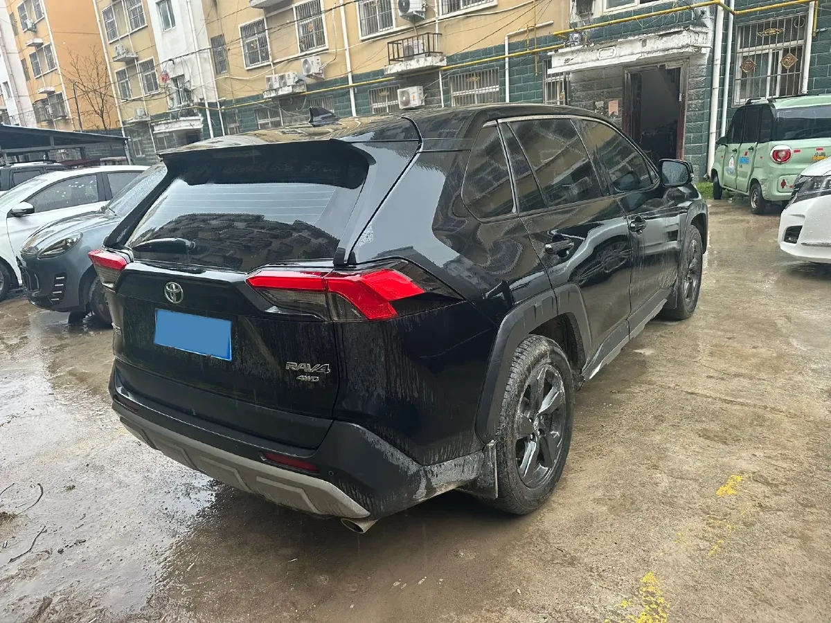 2022 Toyota RAV4 2.0L 171HP L4 CVT,autocango,china used car exporter,china ev exporter,chinese used car exporter,chinese used ev exporter