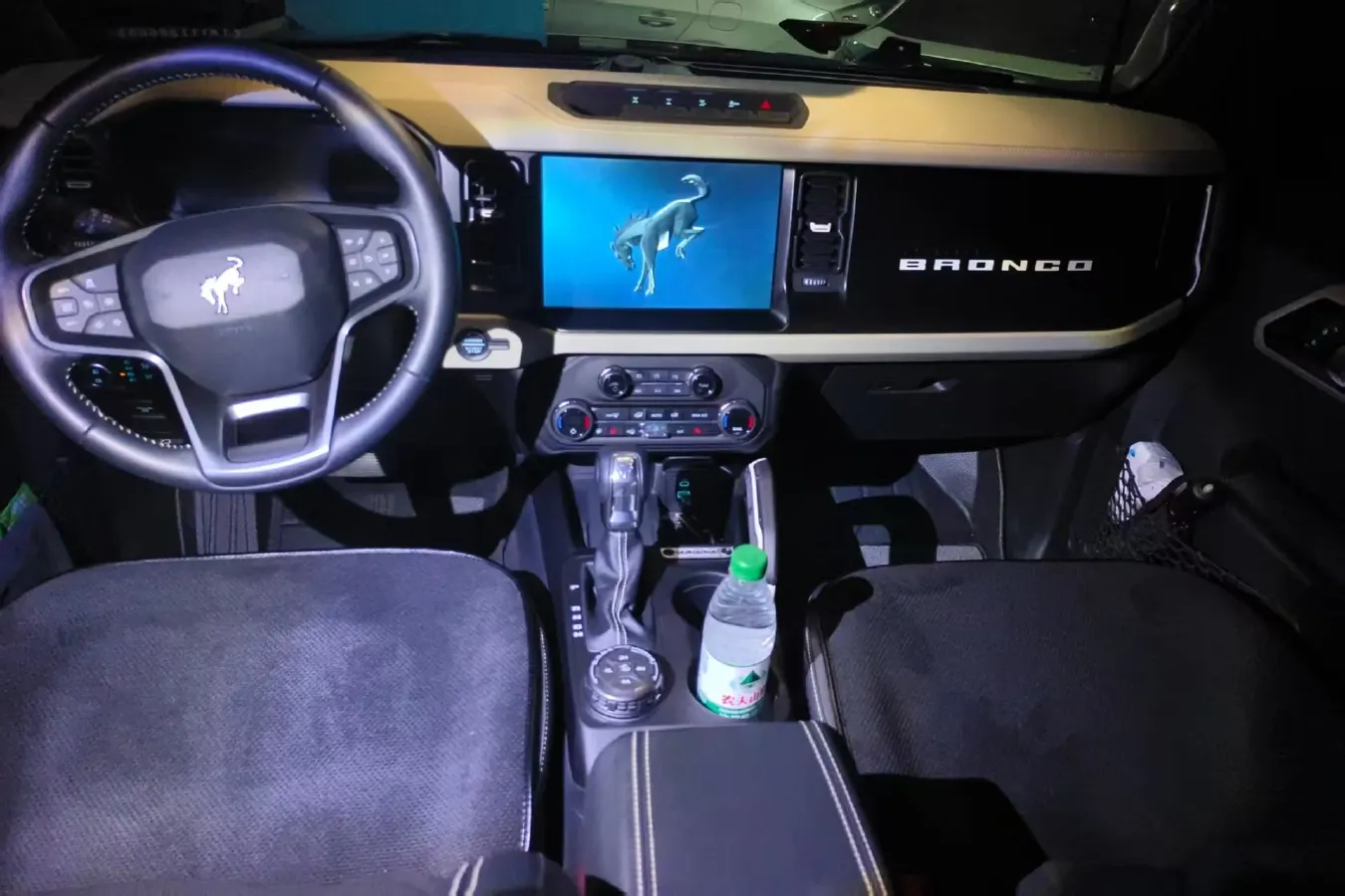 2024 Ford Bronco 2.3T 275HP L4 10AT,autocango,china used car exporter,china ev exporter,chinese used car exporter,chinese used ev exporter