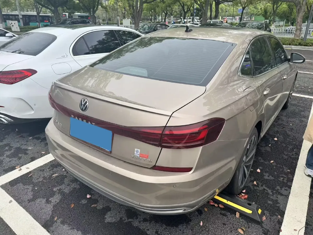 2022 Xpeng P7 BEV 60.2KWH,autocango,china used car exporter,china ev exporter,chinese used car exporter,chinese used ev exporter