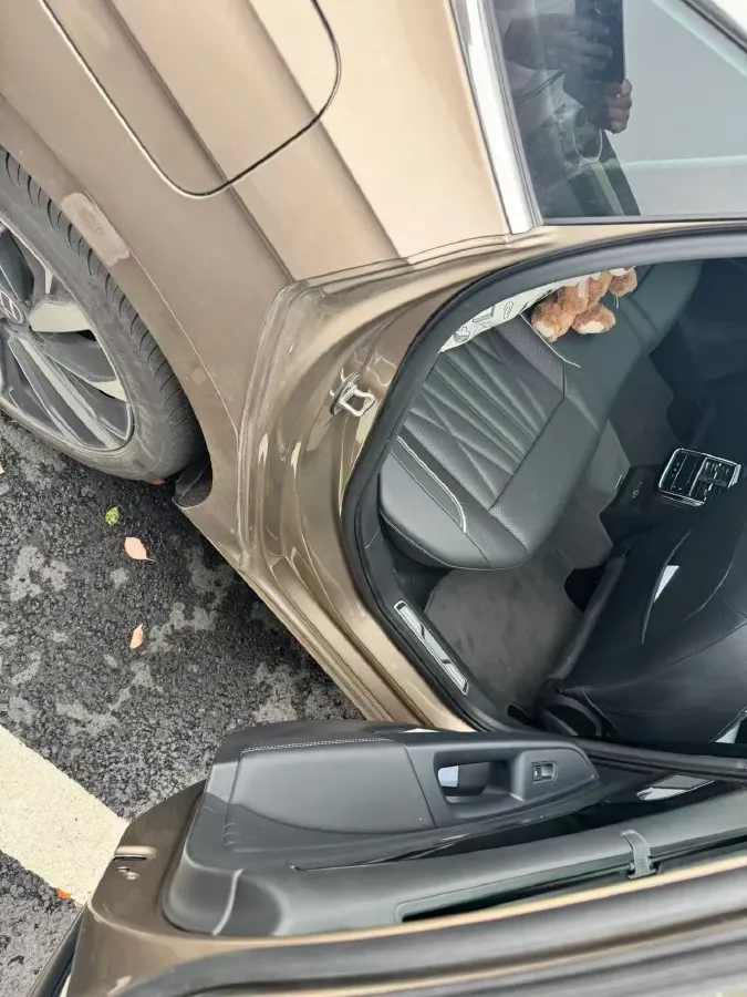 2022 Xpeng P7 BEV 60.2KWH,autocango,china used car exporter,china ev exporter,chinese used car exporter,chinese used ev exporter