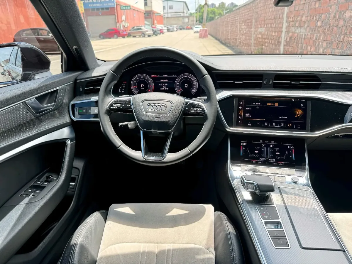 2020 Audi A6L 2.0T 224HP L4 7DCT,autocango,china used car exporter,china ev exporter,chinese used car exporter,chinese used ev exporter