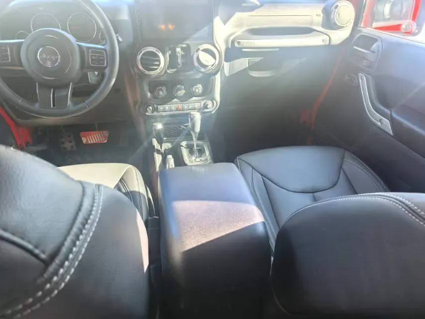 2017 Jeep Wrangler 3.0L 234HP V6 5AT,autocango,china used car exporter,china ev exporter,chinese used car exporter,chinese used ev exporter