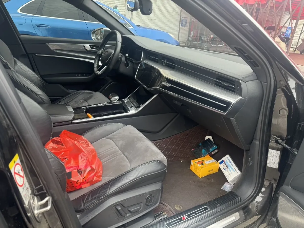 2019 Audi A6L 2.0T 190HP L4 7DCT,autocango,china used car exporter,china ev exporter,chinese used car exporter,chinese used ev exporter