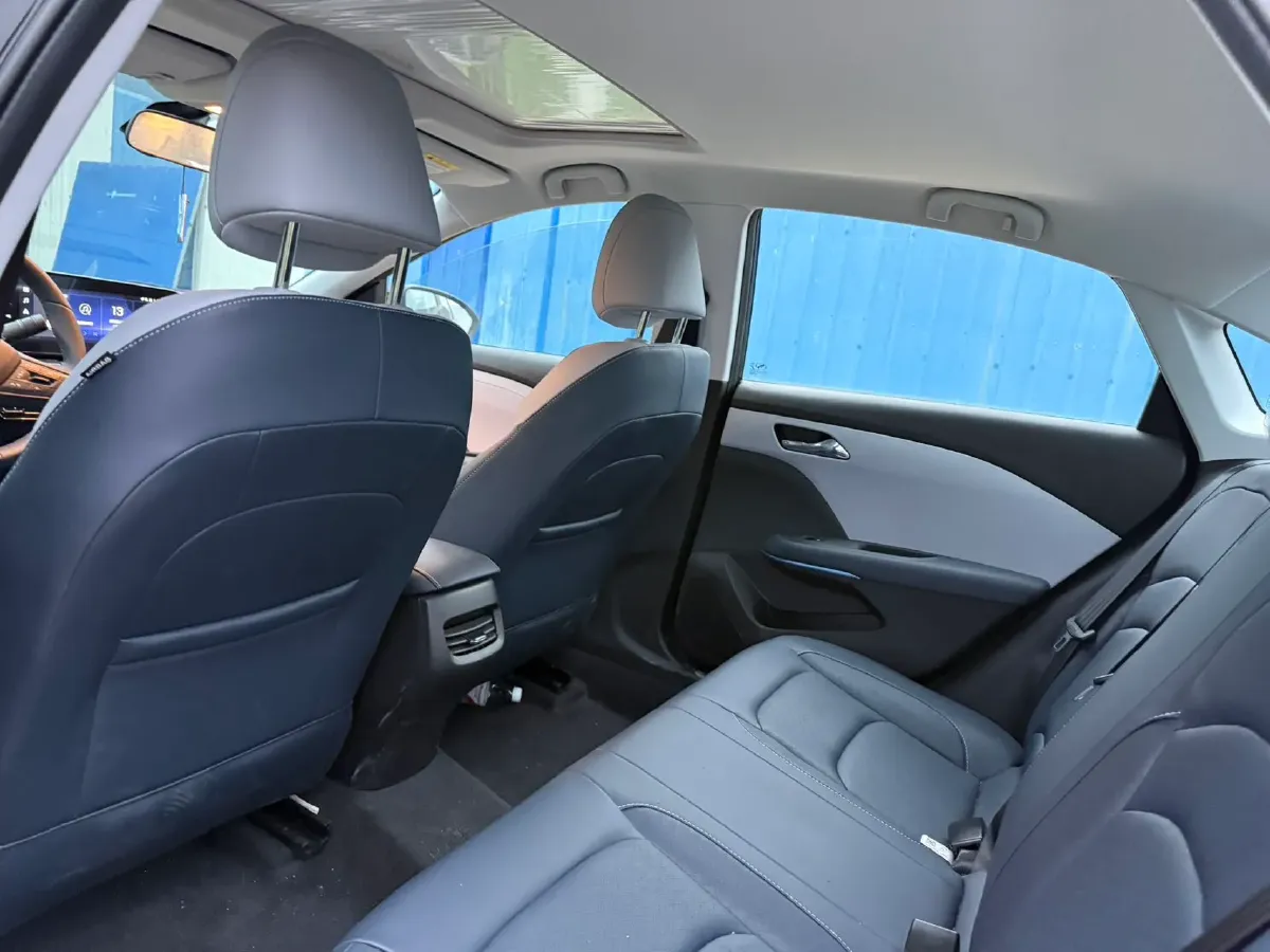 2023 Chevrolet Monza 1.5L 113HP L4 6DCT,autocango,china used car exporter,china ev exporter,chinese used car exporter,chinese used ev exporter